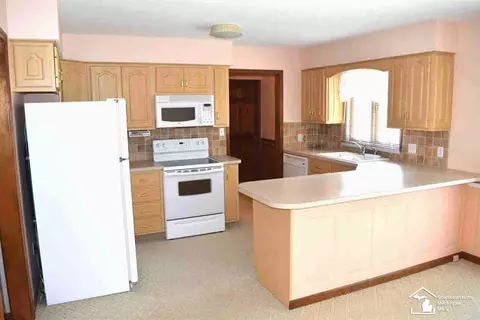 1294 N Roessler, Monroe, MI 48162 photo 6