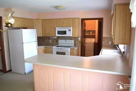 1294 N Roessler, Monroe, MI 48162 photo 5