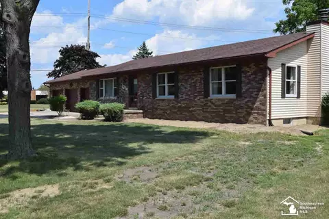 1294 N Roessler, Monroe, MI 48162 photo 2