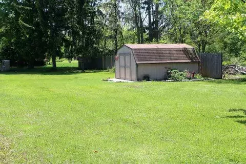 914 S Brown, Jackson, MI 49203 photo 3