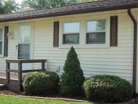 5645 Poplar, Jackson, MI 49201 photo 2