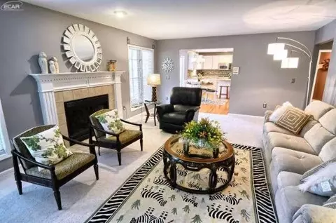 4020 Pine Rdg, Fenton, MI 48430 photo 4