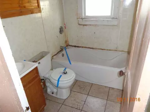 305 E Prospect, Jackson, MI 49203 photo 6