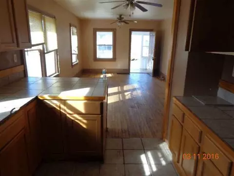 305 E Prospect, Jackson, MI 49203 photo 9