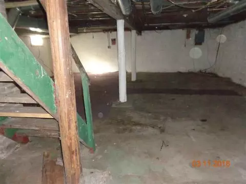 305 E Prospect, Jackson, MI 49203 photo 4
