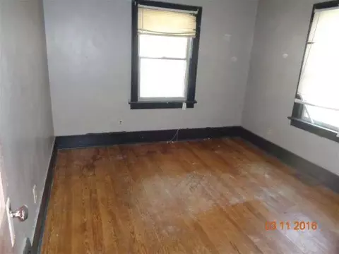 305 E Prospect, Jackson, MI 49203 photo 5