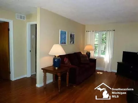 2301 Mason, Temperance, MI 48182 photo 3