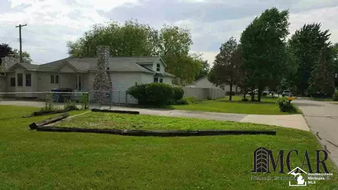 3070 S First, Monroe, MI 48162 photo 2