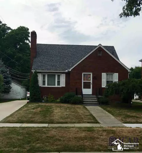 122 Sheridan, Monroe, MI 48162 photo 1