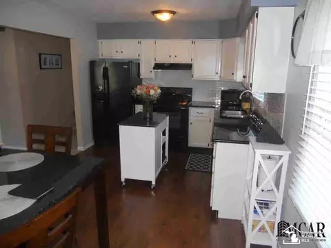 1014 Bentley, Monroe, MI 48162 photo 7