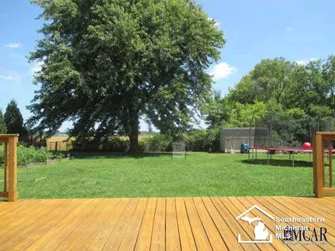 202 Bates, Monroe, MI 48162 photo 17
