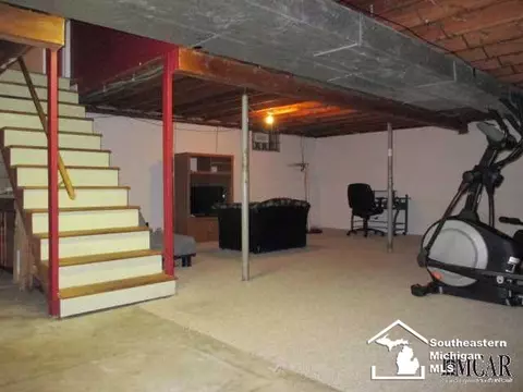 202 Bates, Monroe, MI 48162 photo 12