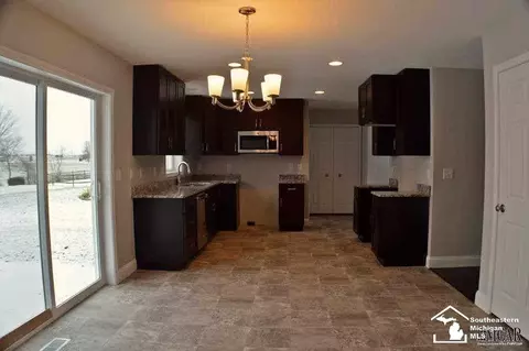 7584 Wildfire, Temperance, MI 48182 photo 6