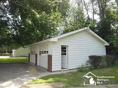 1089 Cherry, Temperance, MI 48182 photo 3