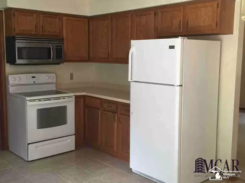 917 Whitman, Temperance, MI 48182 photo 5