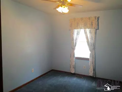 917 Whitman, Temperance, MI 48182 photo 10