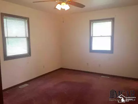917 Whitman, Temperance, MI 48182 photo 9