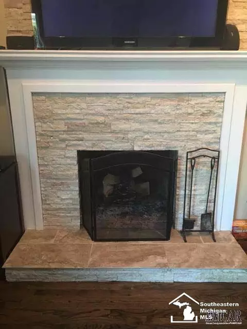 4499 E Dunbar, Monroe, MI 48161 photo 4