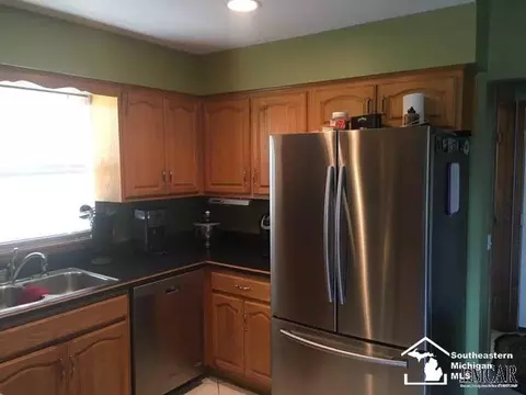4499 E Dunbar, Monroe, MI 48161 photo 8