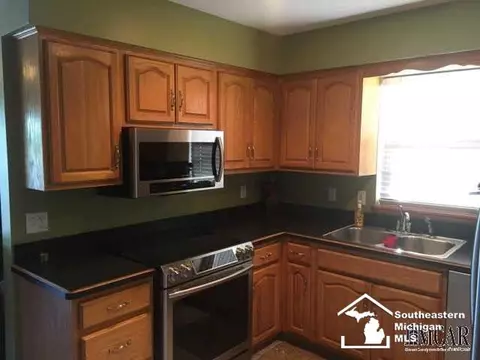 4499 E Dunbar, Monroe, MI 48161 photo 7