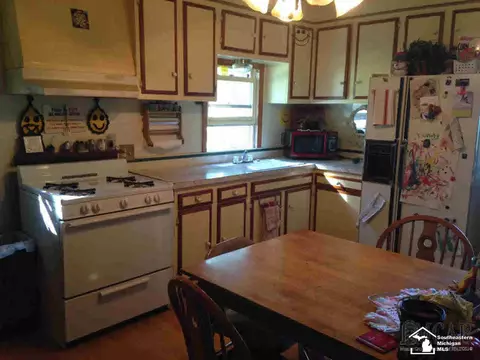 7696 N Custer, Monroe, MI 48162 photo 4