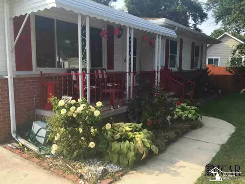 786 Rambow, Monroe, MI 48161 photo 3