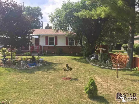 786 Rambow, Monroe, MI 48161 photo 2