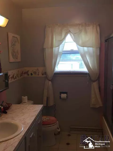 786 Rambow, Monroe, MI 48161 photo 5
