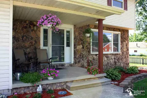 551 Concetta, Monroe, MI 48161 photo 4