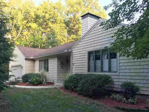6651 Wheaton, Jackson, MI 49201 photo 2