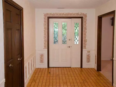 6651 Wheaton, Jackson, MI 49201 photo 9