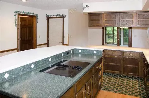 6651 Wheaton, Jackson, MI 49201 photo 6