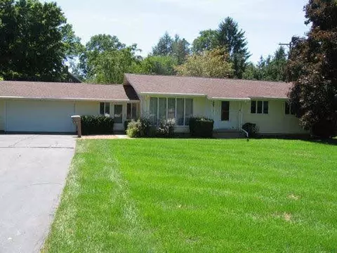 2707 Hillcrest, Jackson, MI 49203 photo 1