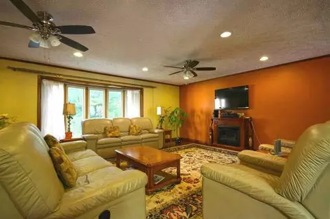 4386 Scott Carpenter, Jackson, MI 49201 photo 3
