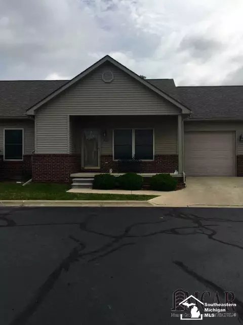 5300 Torrington, Monroe, MI 48161 photo 1