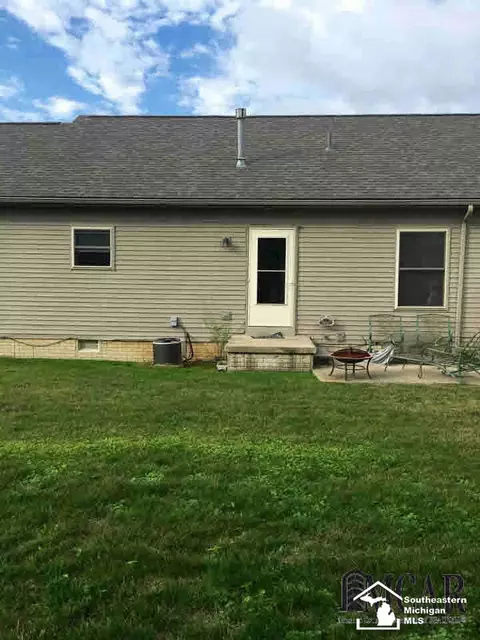 5300 Torrington, Monroe, MI 48161 photo 11
