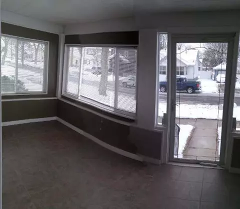 312 Orange, Jackson, MI 49202 photo 3