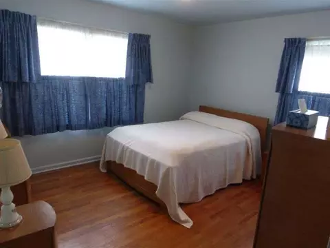 833 Loomis, Jackson, MI 49202 photo 11