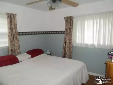 29277 Red Cedar, Flat Rock, MI 48134 photo 7