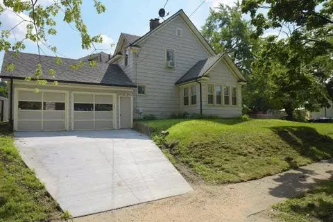 1202 Burr, Jackson, MI 49201 photo 2