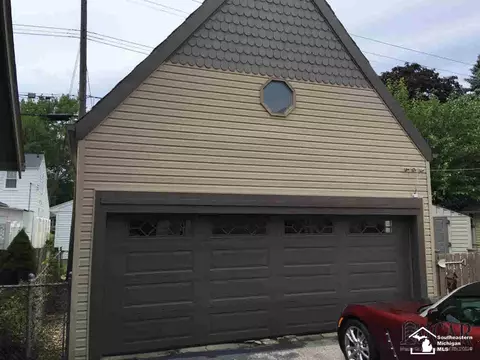 631 N Borgess, Monroe, MI 48162 photo 2