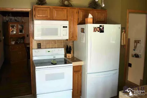631 N Borgess, Monroe, MI 48162 photo 7