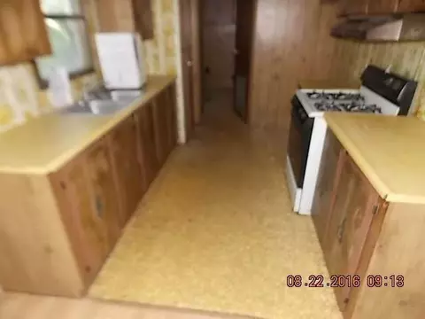 7812 Lakeview, Jackson, MI 49201 photo 4