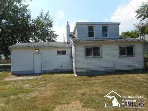 3125 Lakeview, Monroe, MI 48162 photo 4