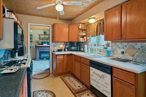 2501 Crouch, Jackson, MI 49201 photo 15