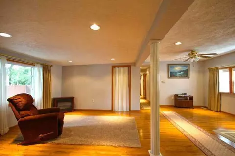 4015 Marie, Jackson, MI 49201 photo 4