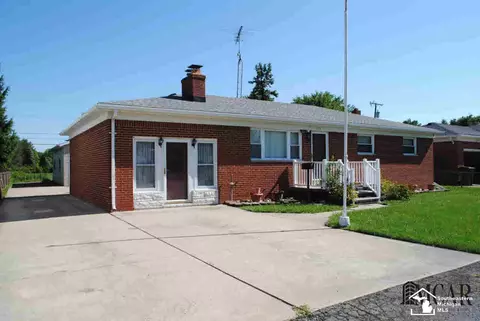 113 Kessler, Monroe, MI 48162 photo 3