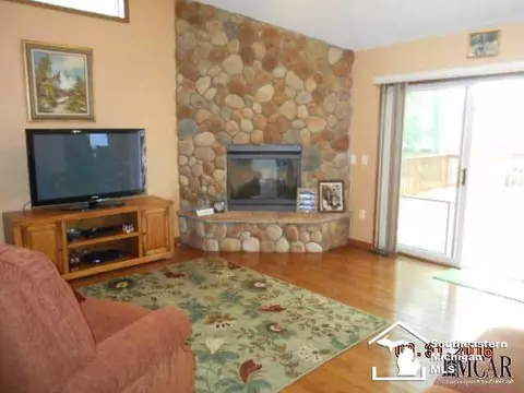 7889 Forestway, Monroe, MI 48161 photo 2