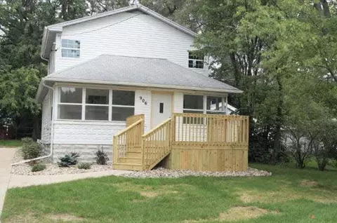 906 Gerald, Jackson, MI 49201 photo 2
