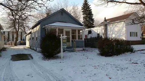 318 Johnson, Jackson, MI 49203 photo 1